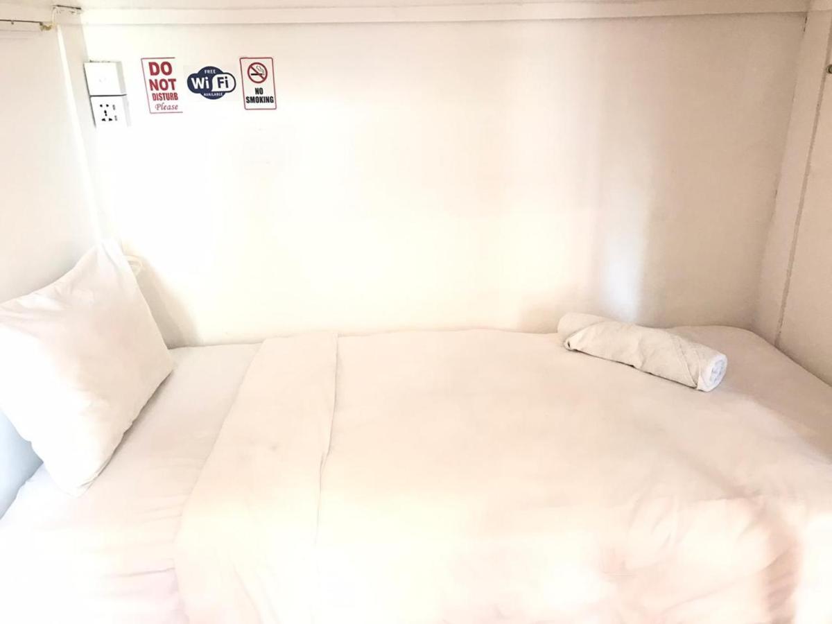Ozora Tiying Tutul Hostel Canggu (Adults Only) Екстер'єр фото